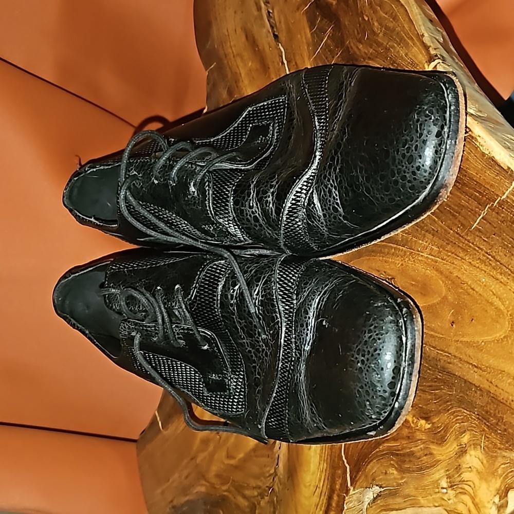 Stacy Adams Men's dress shoes Size 9